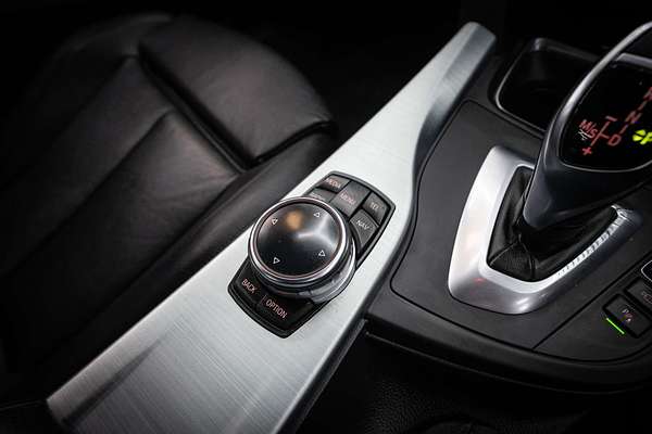 2015 BMW 3 Series 328i Sport Line F30