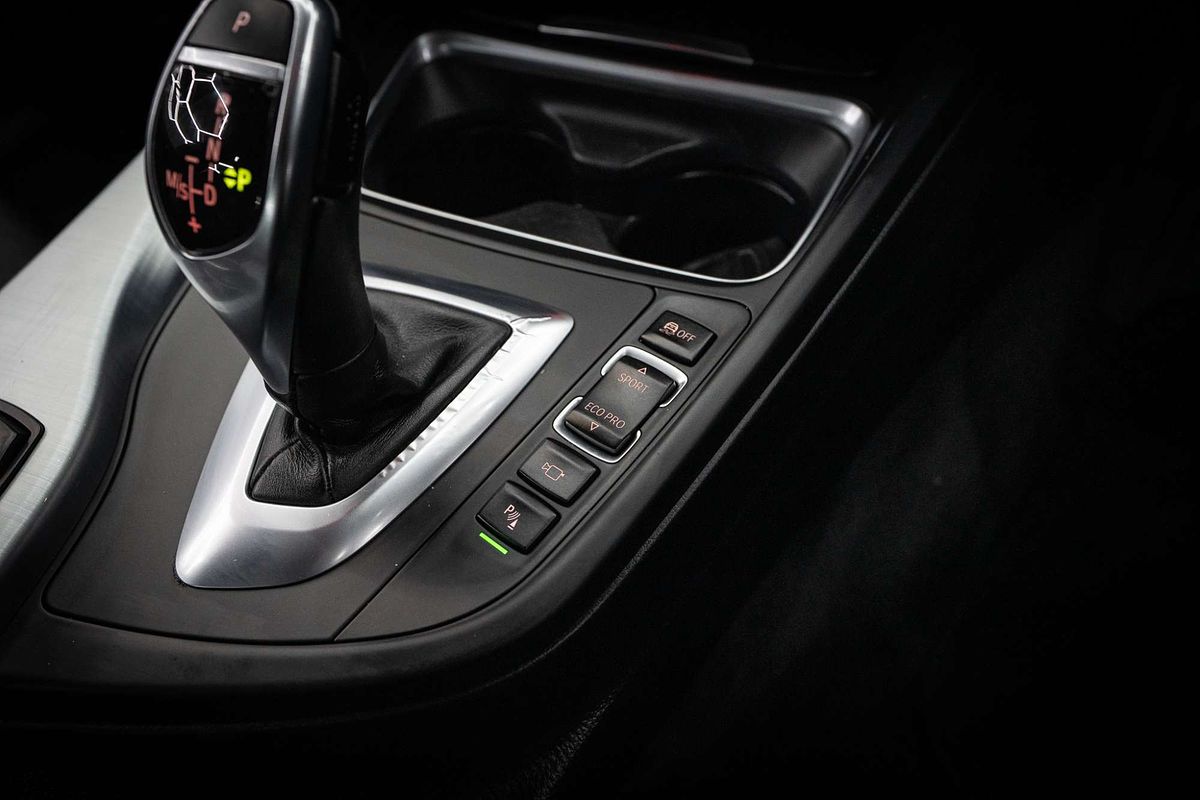 2015 BMW 3 Series 328i Sport Line F30