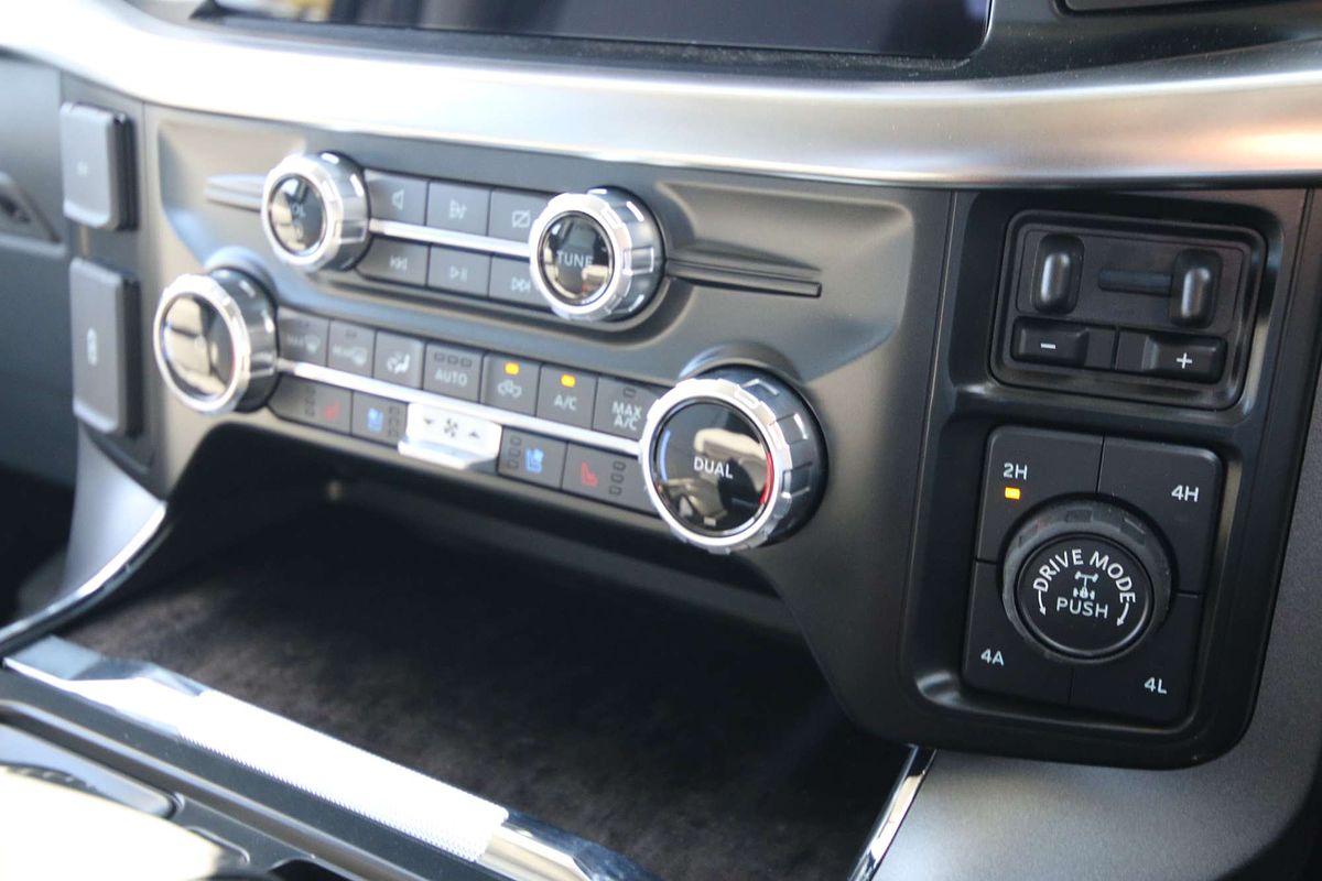 2023 Ford F-150 Lariat 4X4 LWB