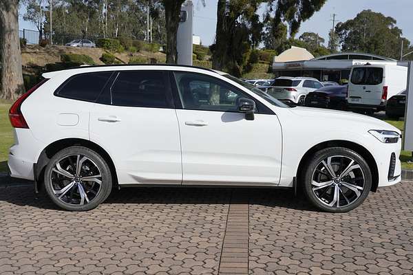 2021 Volvo XC60 B6 R-Design