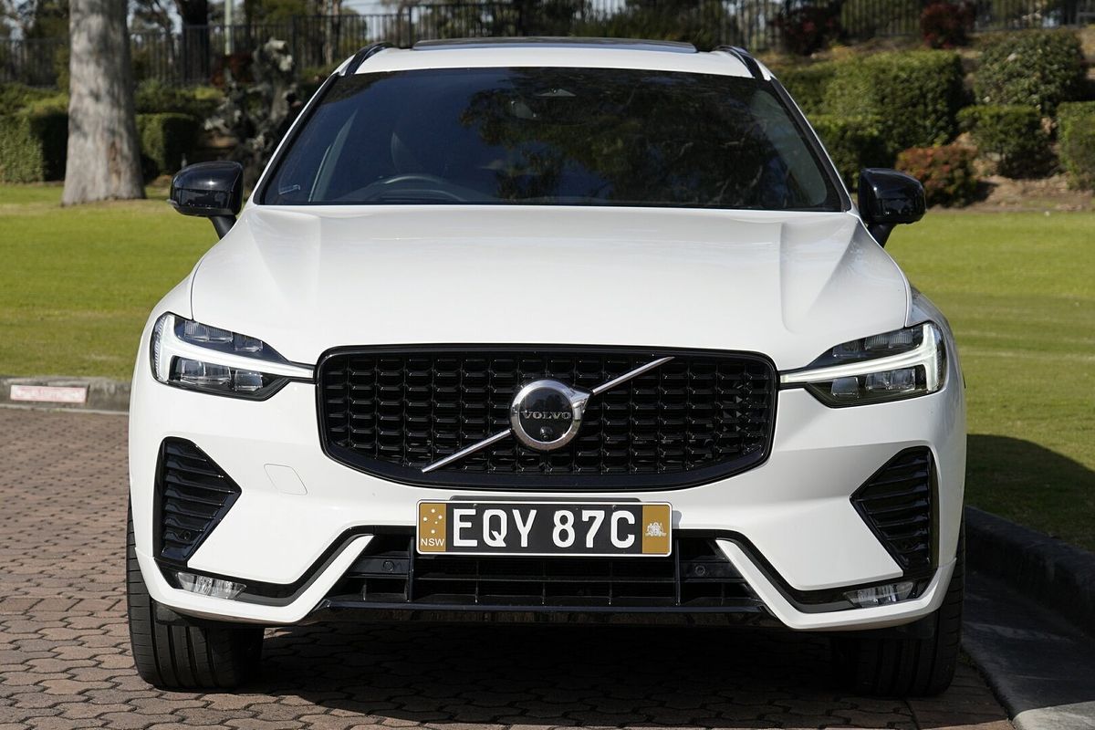 2021 Volvo XC60 B6 R-Design