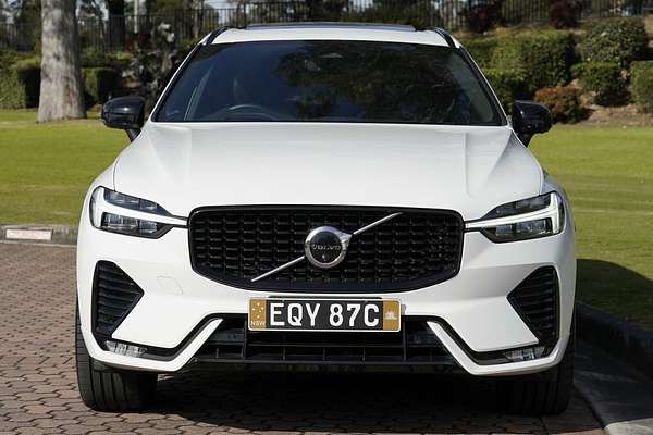 2021 Volvo XC60 B6 R-Design