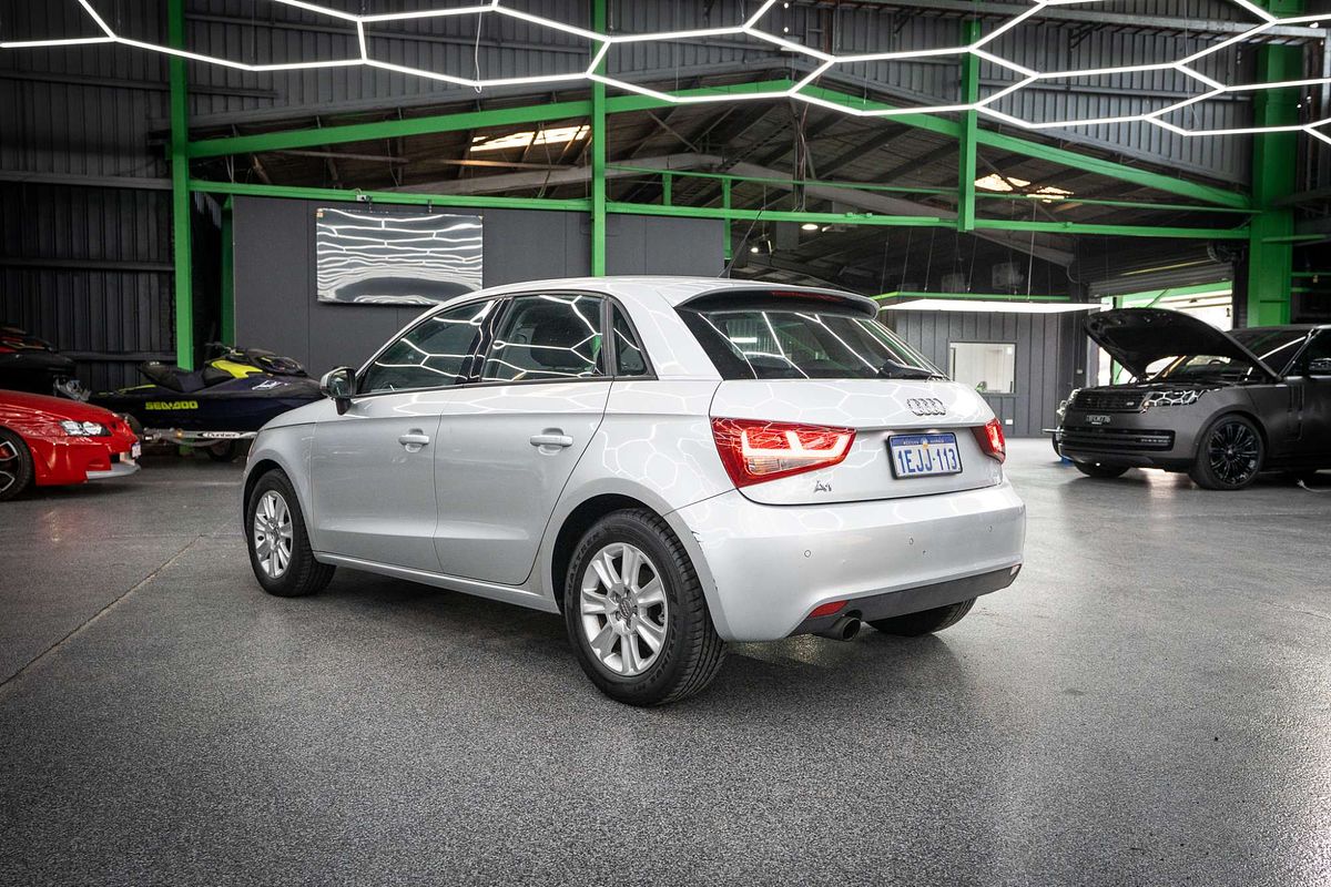 2013 Audi A1 Attraction 8X