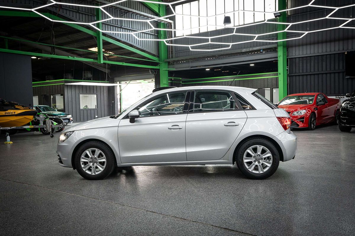 2013 Audi A1 Attraction 8X