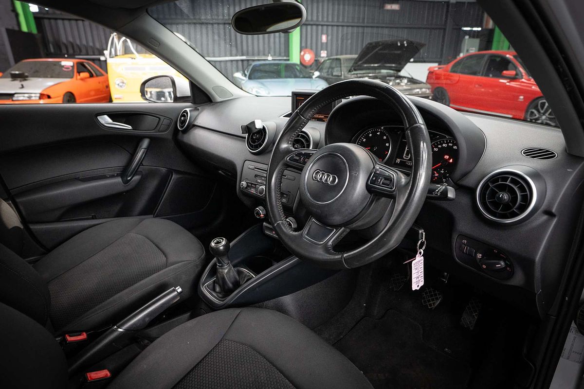 2013 Audi A1 Attraction 8X