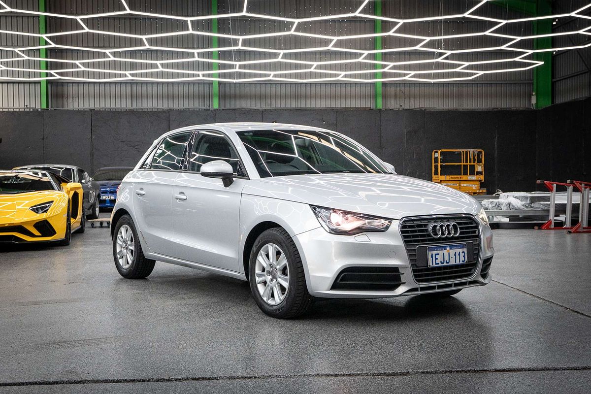 2013 Audi A1 Attraction 8X
