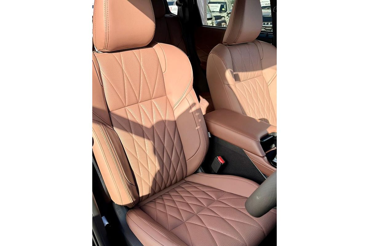 2025 Mitsubishi Outlander Exceed Tourer ZM