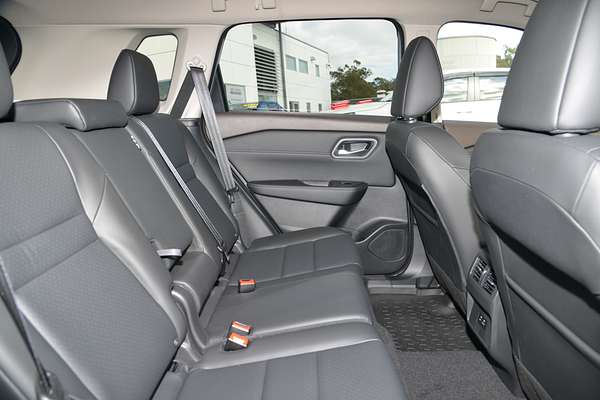 2024 Nissan X-TRAIL ST-L e-POWER T33