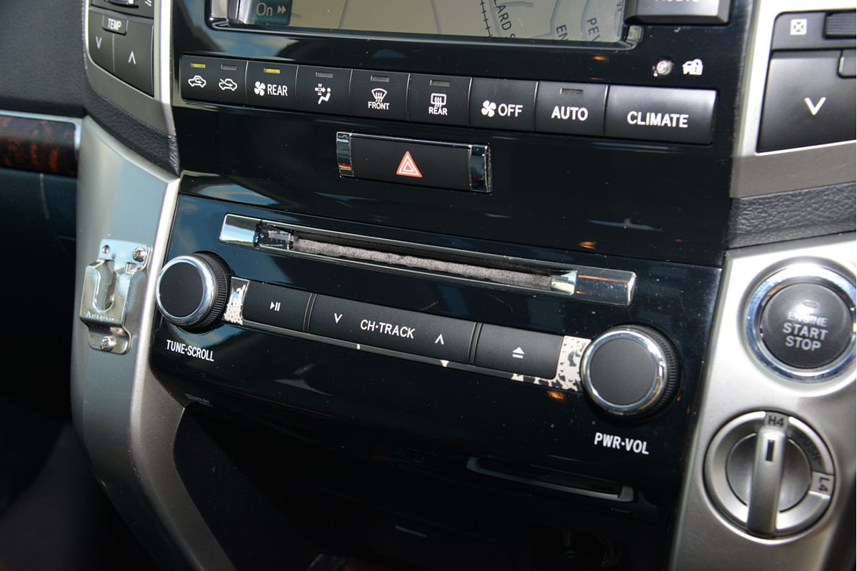 2013 Toyota Landcruiser Sahara VDJ200R
