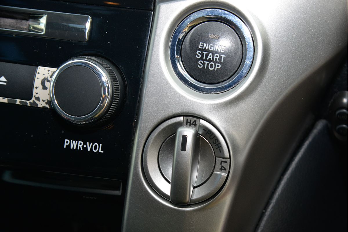 2013 Toyota Landcruiser Sahara VDJ200R