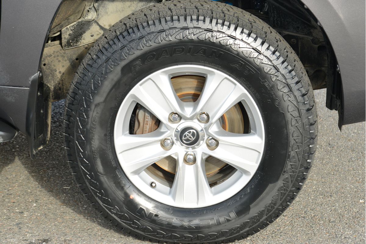 2013 Toyota Landcruiser Sahara VDJ200R