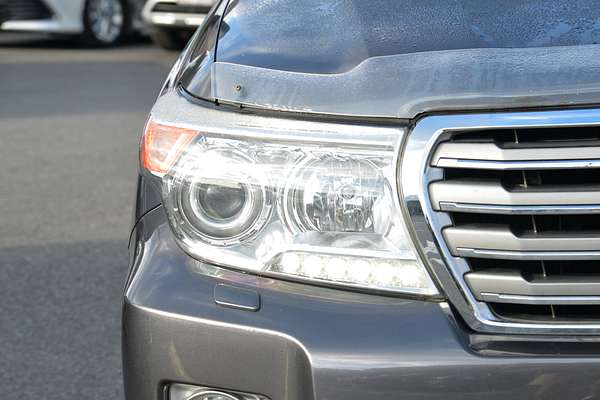 2013 Toyota Landcruiser Sahara VDJ200R