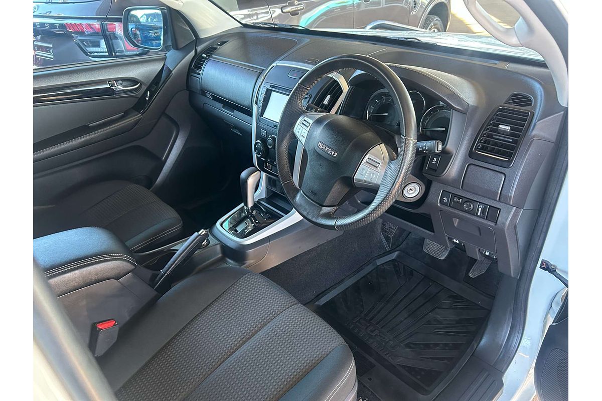 2021 Isuzu MU-X LS-M