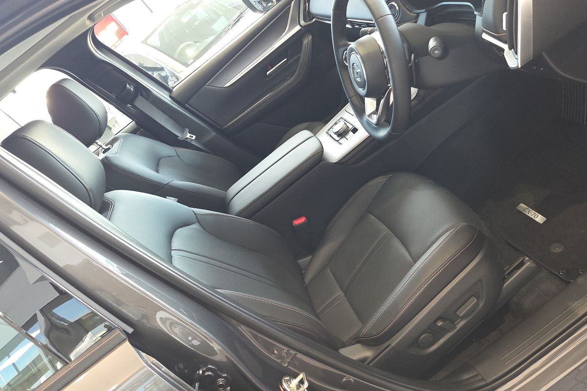 2025 Mazda CX-70 G50e GT KJ