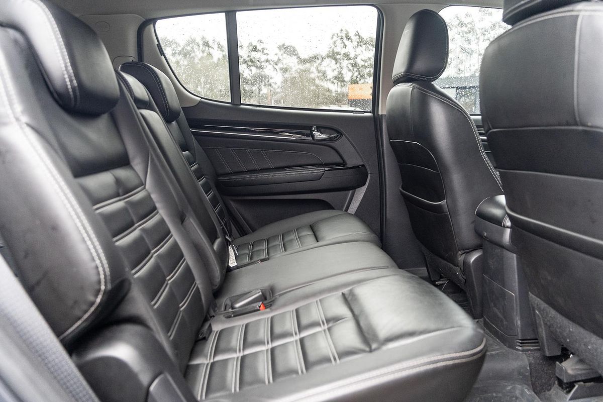 2019 Isuzu MU-X LS-T