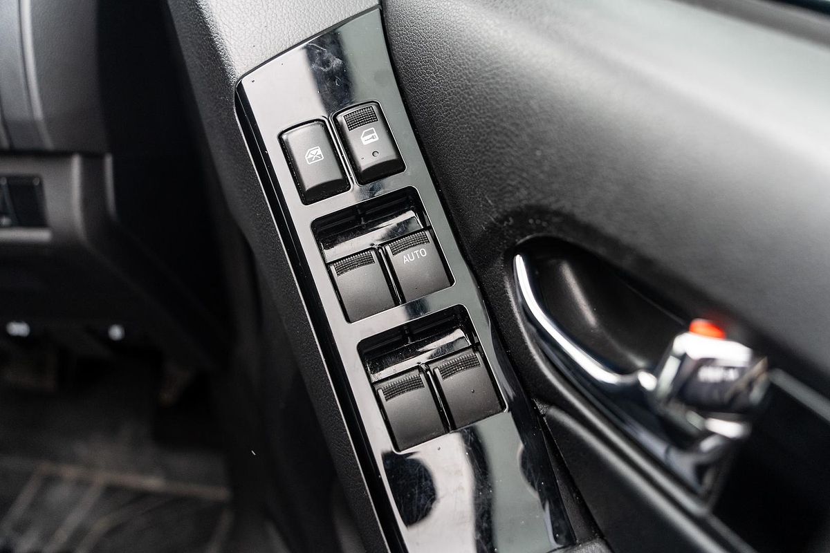 2019 Isuzu MU-X LS-T