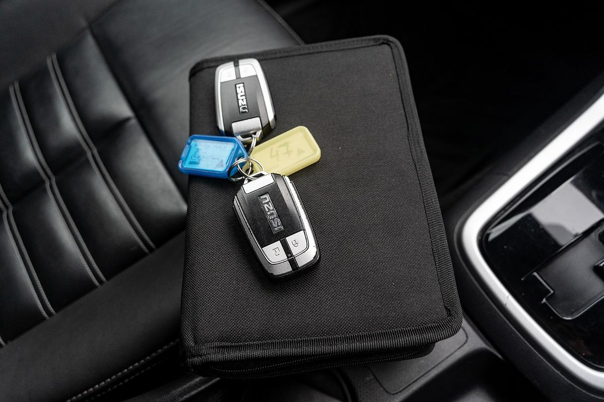 2019 Isuzu MU-X LS-T