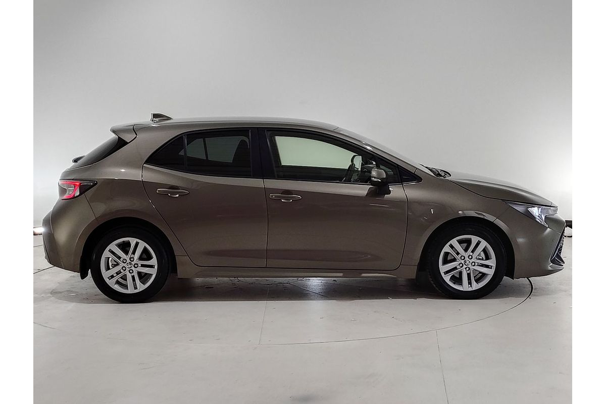 2020 Toyota Corolla SX MZEA12R