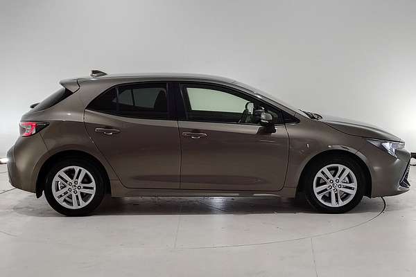 2020 Toyota Corolla SX MZEA12R