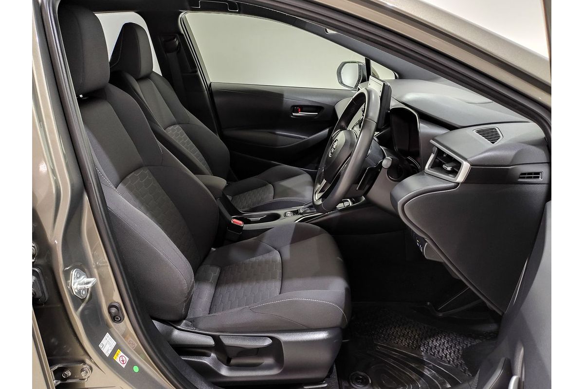 2020 Toyota Corolla SX MZEA12R