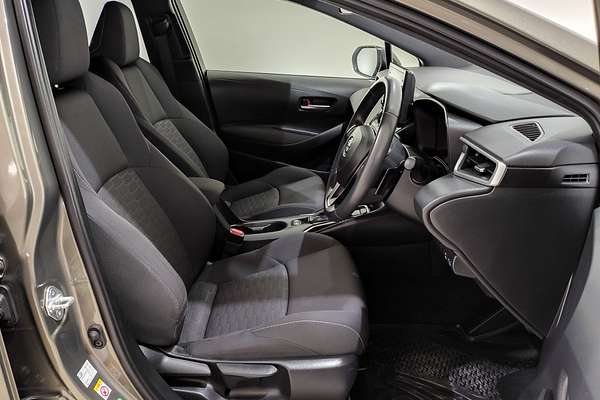 2020 Toyota Corolla SX MZEA12R