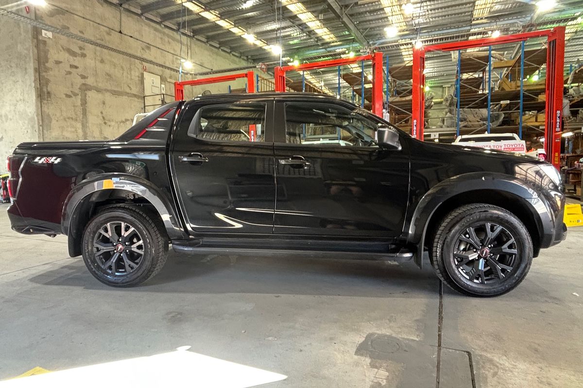 2022 Isuzu D-MAX X-TERRAIN