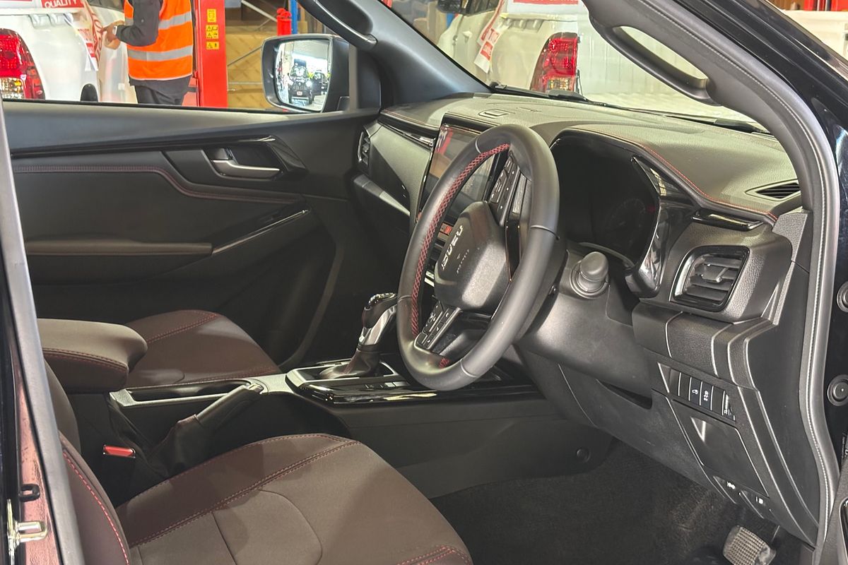 2022 Isuzu D-MAX X-TERRAIN