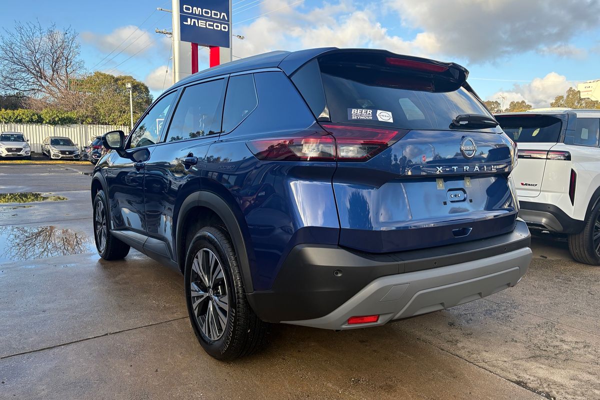 2024 Nissan X-TRAIL ST-L T33