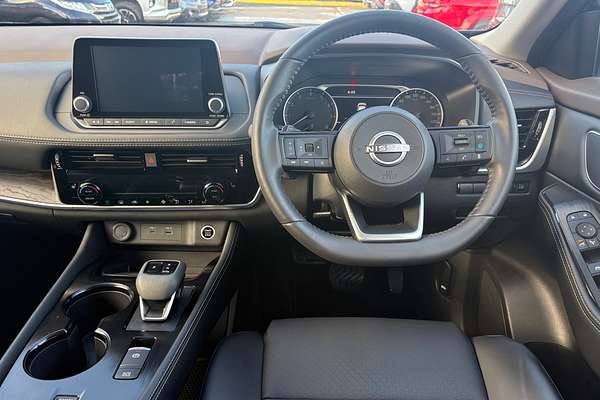 2024 Nissan X-TRAIL ST-L T33