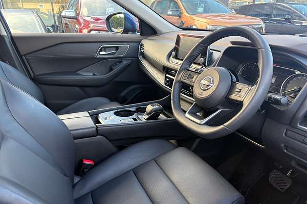 2024 Nissan X-TRAIL ST-L T33