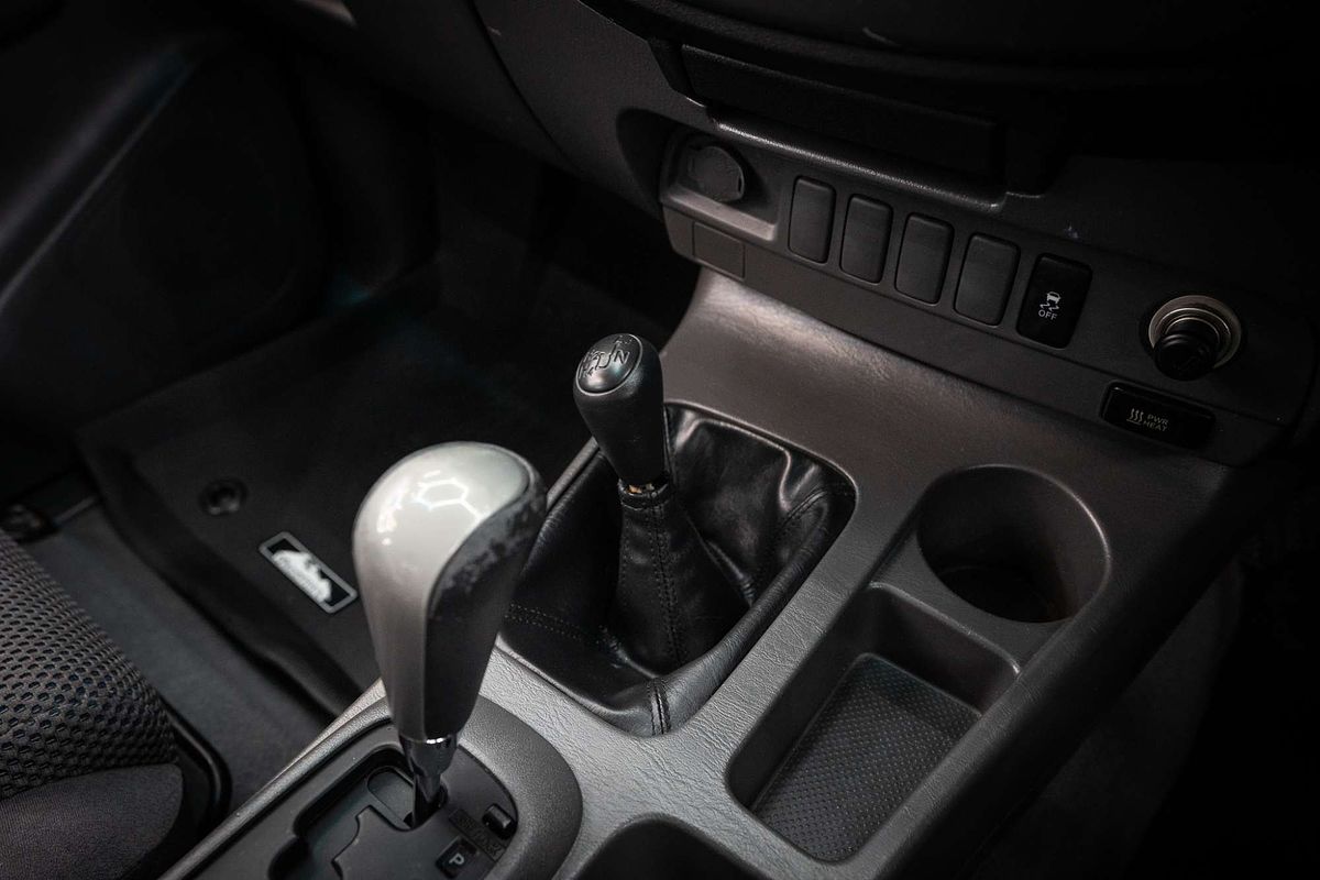 2012 Toyota Hilux SR5 KUN26R 4X4