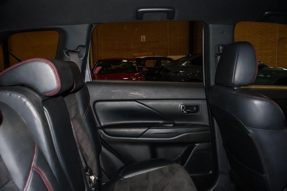 2020 Mitsubishi Outlander Black Edition ZL