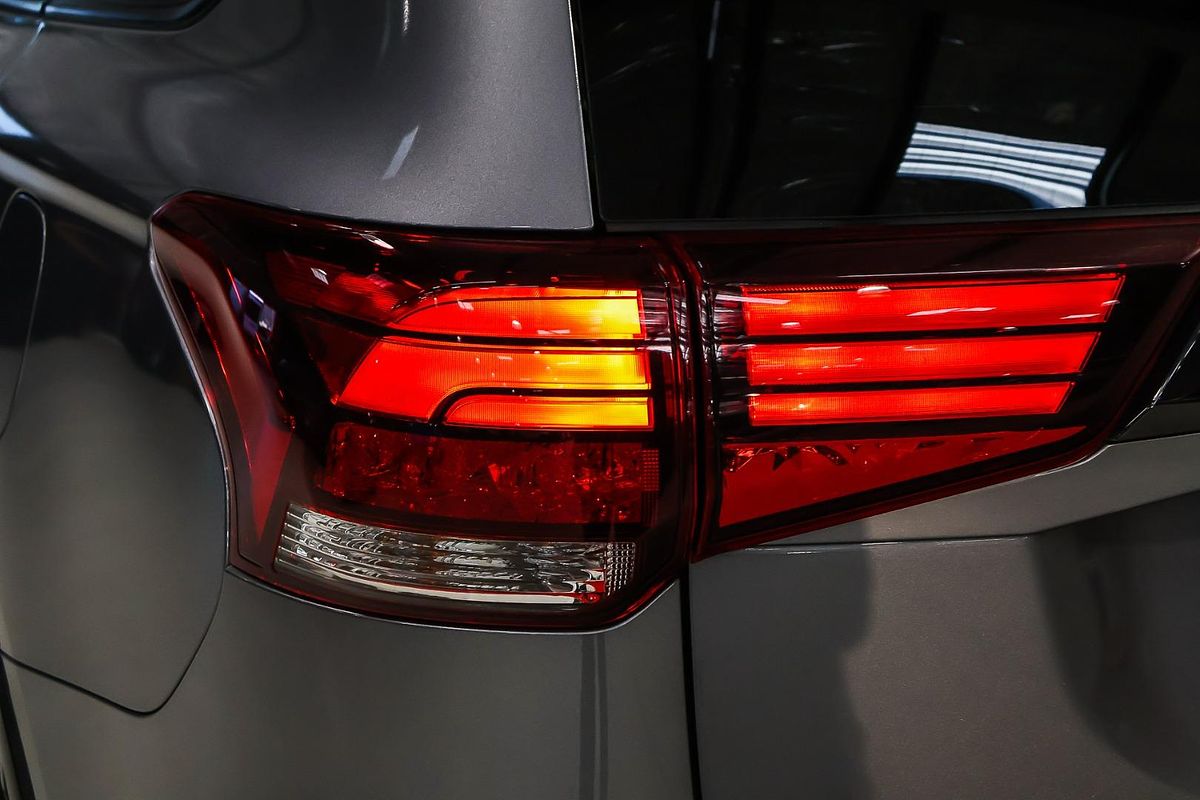 2020 Mitsubishi Outlander Black Edition ZL