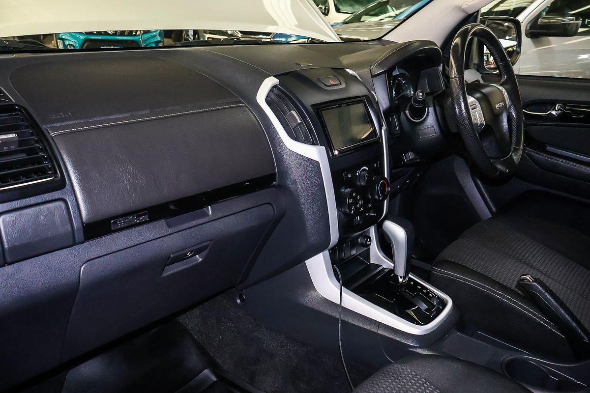 2021 Isuzu MU-X LS-M