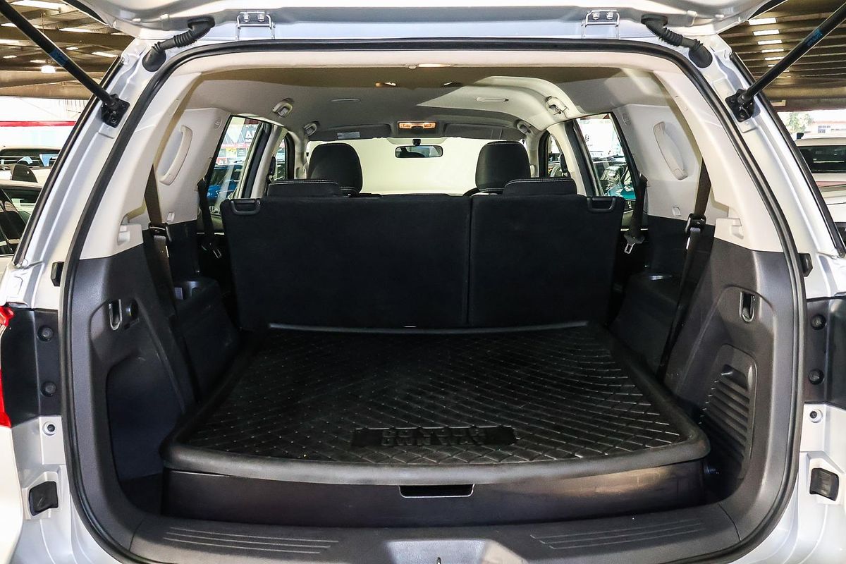 2021 Isuzu MU-X LS-M