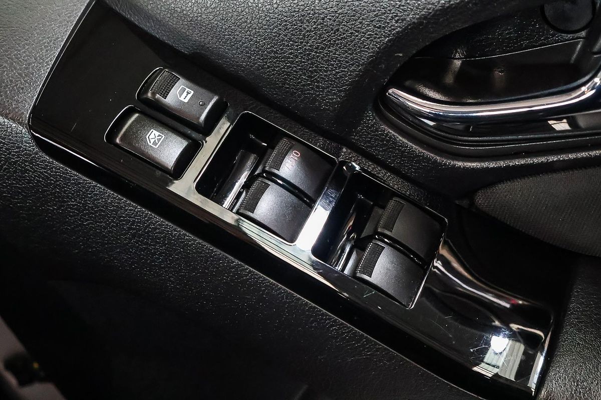 2021 Isuzu MU-X LS-M