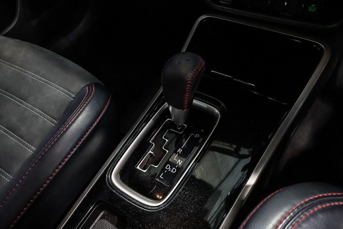 2020 Mitsubishi Outlander Black Edition ZL