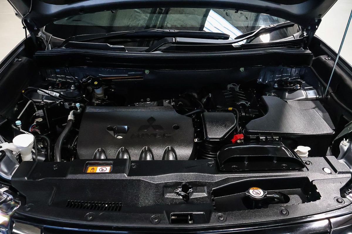 2020 Mitsubishi Outlander Black Edition ZL