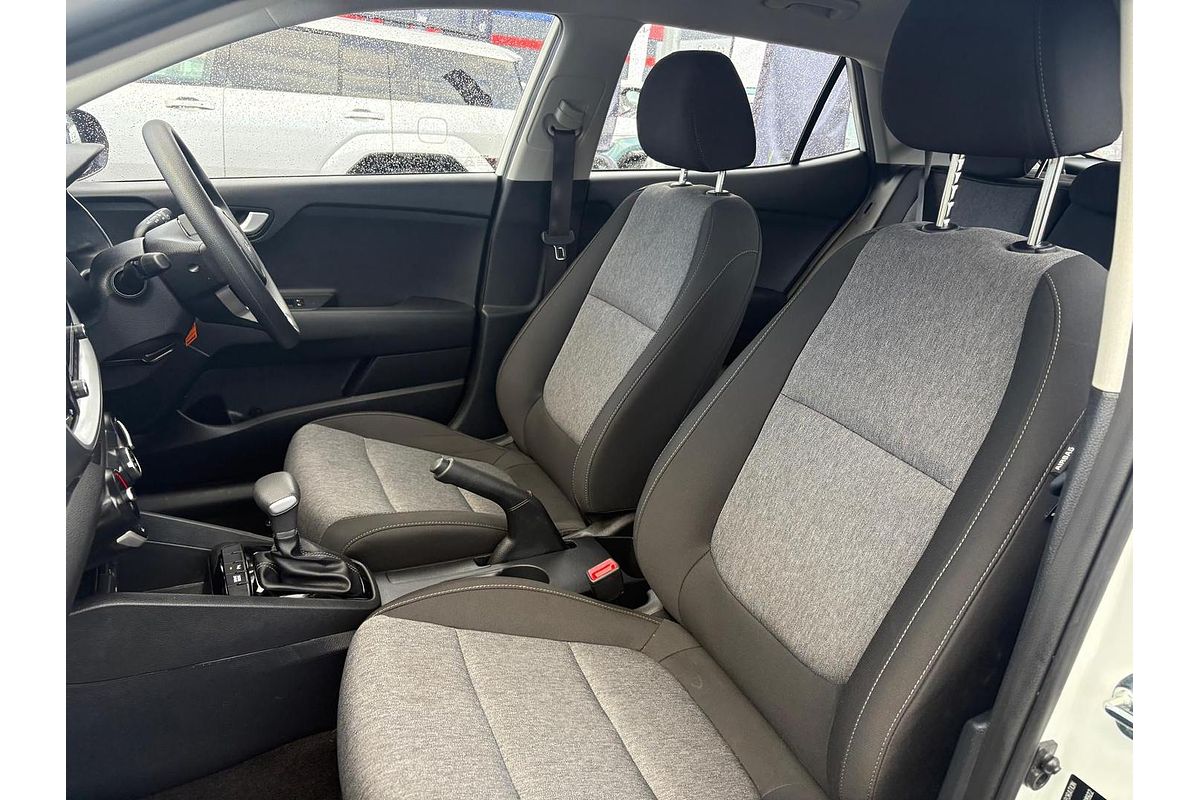 2024 Kia Stonic S YB