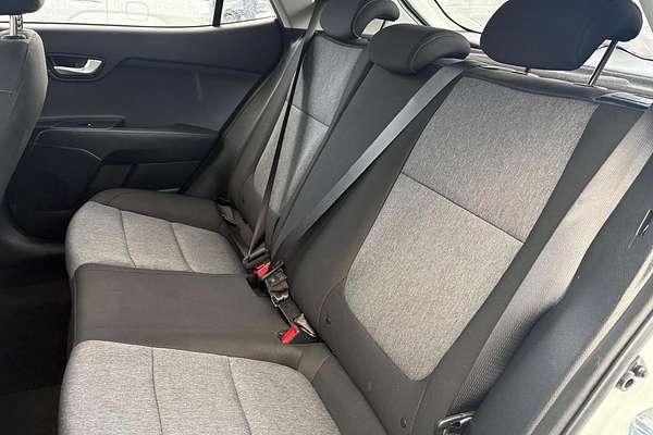 2024 Kia Stonic S YB