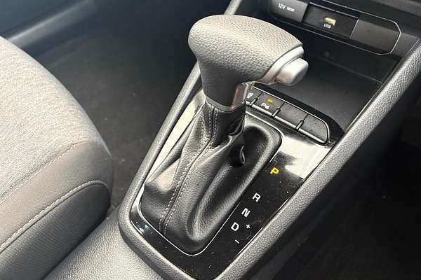 2024 Kia Stonic S YB