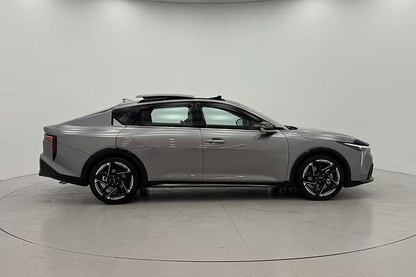 2025 Kia K4 GT-Line CL4m