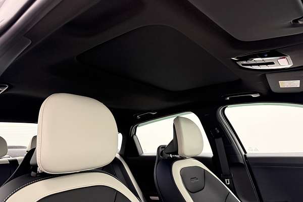 2025 Kia K4 GT-Line CL4m