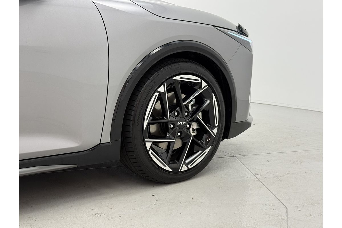 2025 Kia K4 GT-Line CL4m