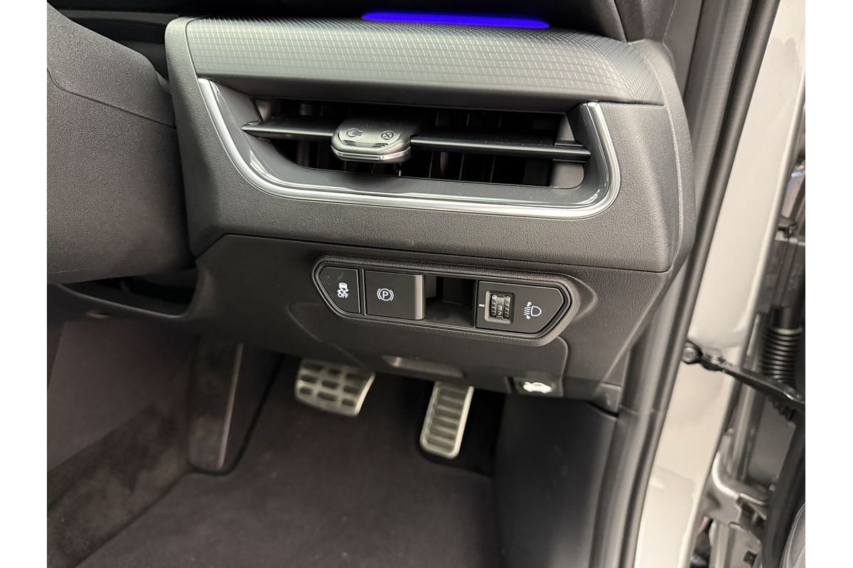 2025 Kia K4 GT-Line CL4m