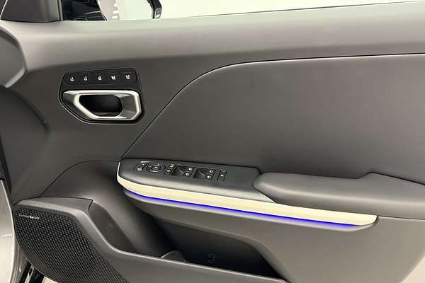 2025 Kia K4 GT-Line CL4m