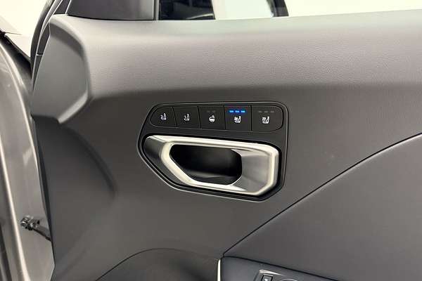 2025 Kia K4 GT-Line CL4m