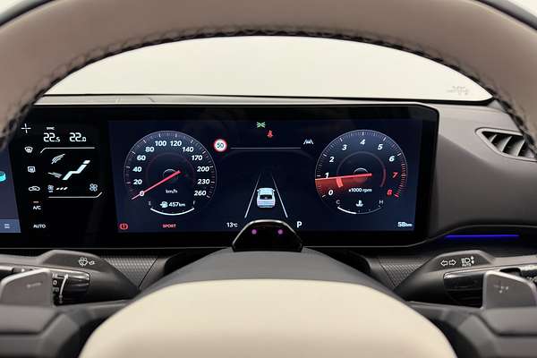 2025 Kia K4 GT-Line CL4m