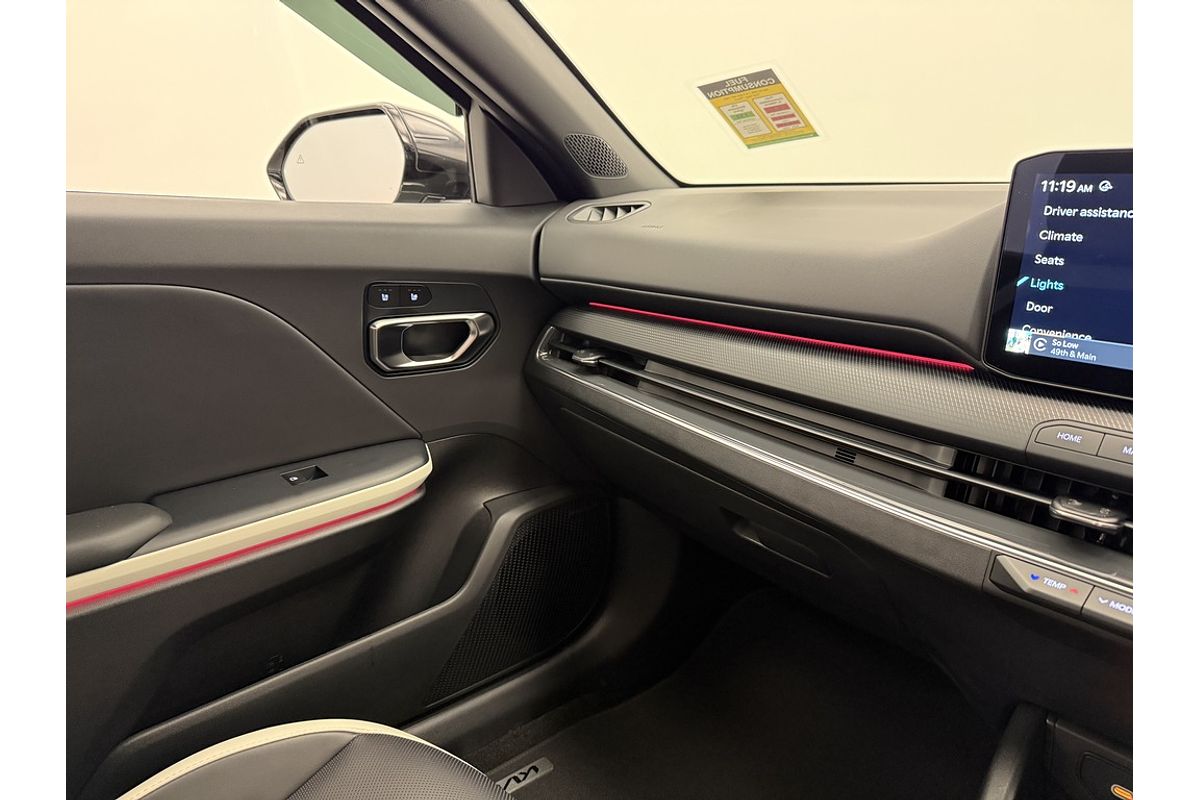 2025 Kia K4 GT-Line CL4m