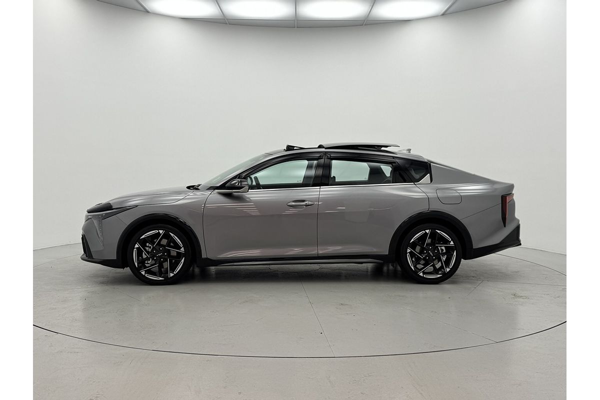 2025 Kia K4 GT-Line CL4m